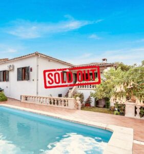 townhouse in santa ponsa with own pool