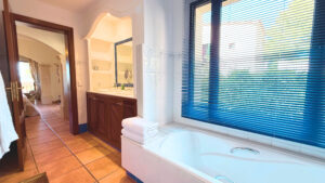 Elegant bathroom in luxury apartment for sale Santa Ponsa Mallorca