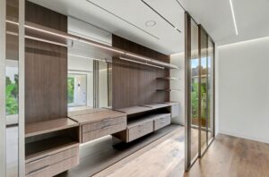 Premium modern new-build villa 2025 in Santa Ponsa with open-plan living and designer kitchen.