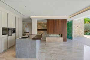 Premium modern new-build villa 2025 in Santa Ponsa with open-plan living and designer kitchen.