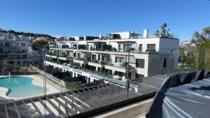 Elegant penthouse with spacious terraces in Santa Ponsa, perfectly located near the coast, golf courses and Port Adriano marina