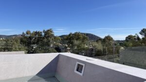 Elegant penthouse with spacious terraces in Santa Ponsa, perfectly located near the coast, golf courses and Port Adriano marina