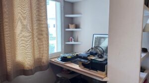 Spacious duplex for renovation in Sol de Mallorca featuring bright interiors, private rooftop terrace, communal pool, large garage, and prime location near beaches, golf courses, international schools, and luxury marinas.