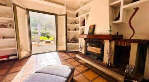 Villa in Esporles plot 8000m2 house 350m2