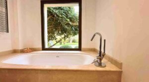 Villa in Esporles plot 8000m2 house 350m2