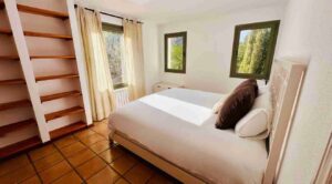 Villa in Esporles plot 8000m2 house 350m2