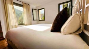 Villa in Esporles plot 8000m2 house 350m2