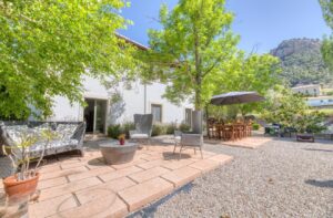 Villa in Esporles plot 8000m2 house 350m2