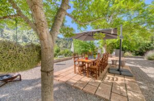 Villa in Esporles plot 8000m2 house 350m2