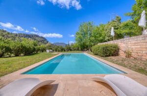 Villa in Esporles plot 8000m2 house 350m2
