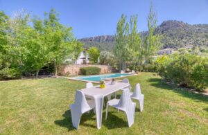 Villa in Esporles plot 8000m2 house 350m2