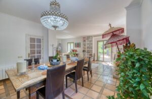 Villa in Esporles plot 8000m2 house 350m2