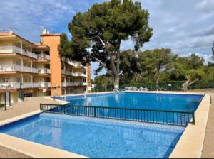 reformed 2bedroom ground floor apartment in Santa ponsa